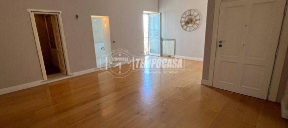 3 chambres Appartement à Naples, Italy No. 299242 7