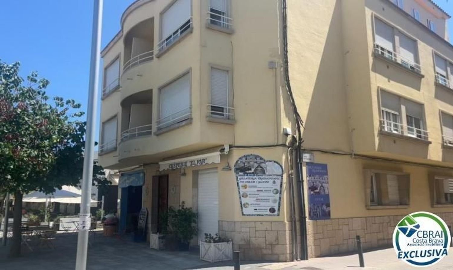 65m² Commercial property in Roses, Spain No. 209010
