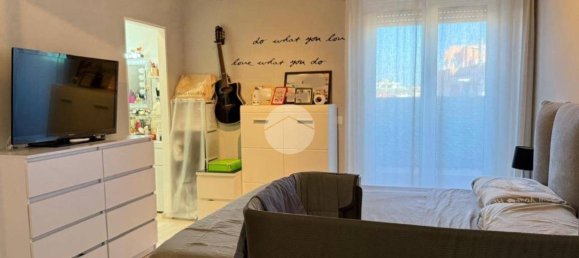 2 bedrooms Apartment in Rome, Italy No. 284613 8
