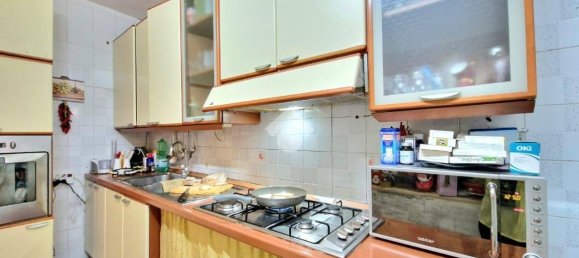 2 bedrooms Apartment in Naples, Italy No. 319855 13