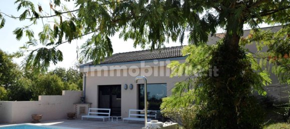 3 Schlafzimmer Villa in Senigallia, Italy, Nr. 176928 13
