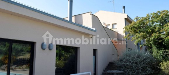 3 Schlafzimmer Villa in Senigallia, Italy, Nr. 176928 12