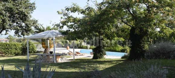 3 Schlafzimmer Villa in Senigallia, Italy, Nr. 176928 19