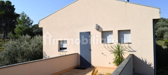 3 Schlafzimmer Villa in Senigallia, Italy, Nr. 176928 7