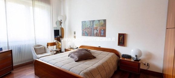 4 Schlafzimmer Villa in Segrate, Italy, Nr. 296847 30