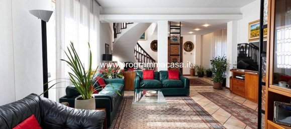 4 Schlafzimmer Villa in Segrate, Italy, Nr. 296847 17