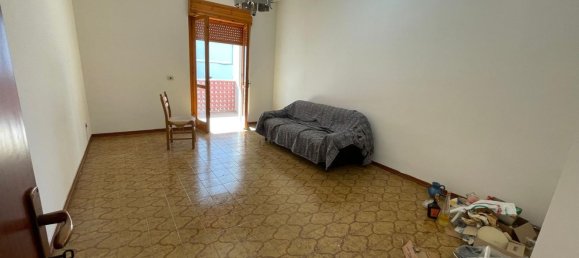 4-salle Appartement à Scalea, Italy No. 170675 8