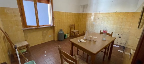4-salle Appartement à Scalea, Italy No. 170675 7