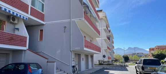 4-salle Appartement à Scalea, Italy No. 170675 6