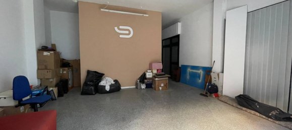 1غرفة عقار تجاري في Foggia, Italy رقم 236362 2