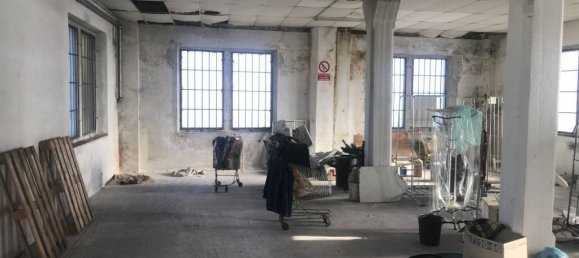 عقار تجاري في Udine, Italy 1500متر مربع رقم 311754 15