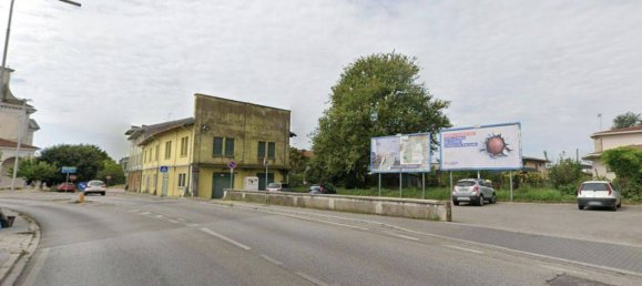 عقار تجاري في Udine, Italy 1500متر مربع رقم 311754 2