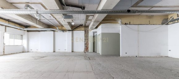 908m² Office in Lisbon, Portugal No. 11822 26