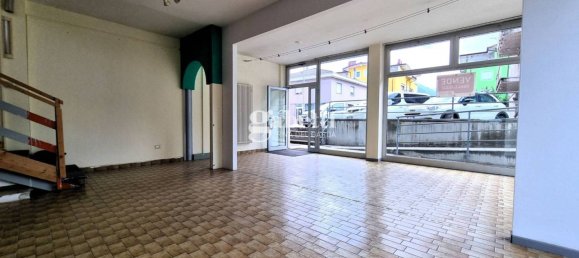 Коммерческая недвижимость с 2 комнатами в Мори, Италия № 103464 6