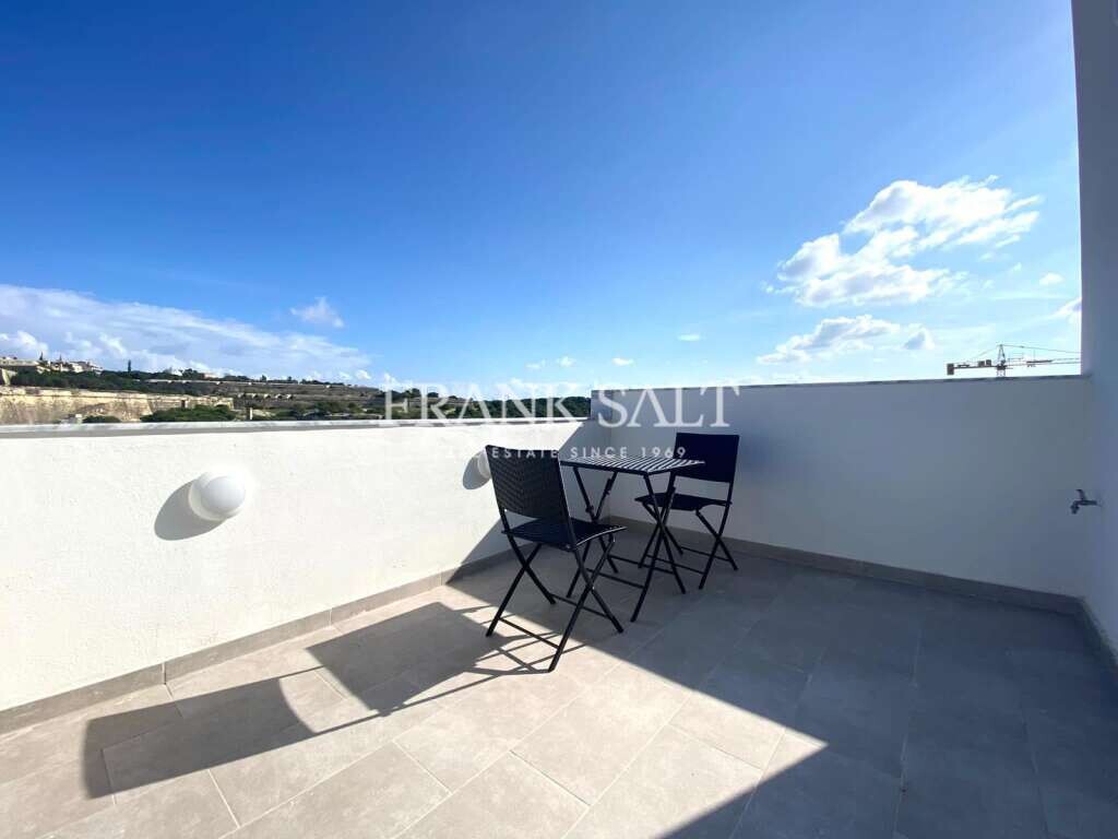 Пентхаус с 2 спальнями в Пьета, Мальта № 10138