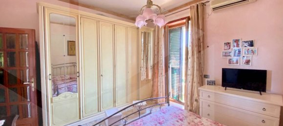 3 rooms Apartment in Pozzuoli, Italy No. 21278 17