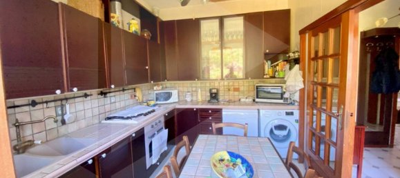 3 rooms Apartment in Pozzuoli, Italy No. 21278 2