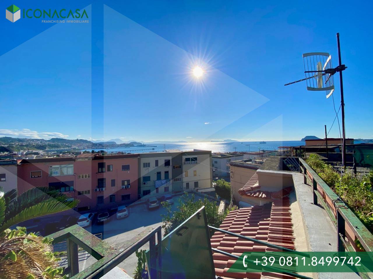 3 rooms Apartment in Pozzuoli, Italy No. 21278