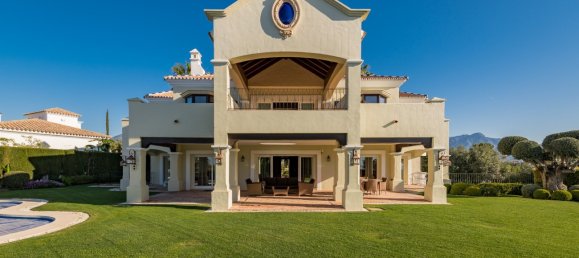 5 bedrooms Villa in Malaga, Spain No. 89228 12