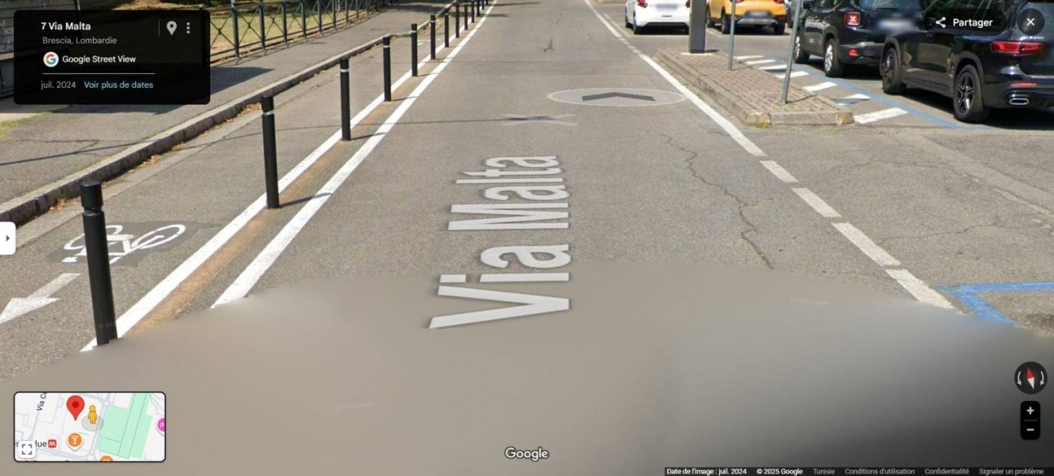 5 rooms Commercial property in Brescia, Italy No. 323516