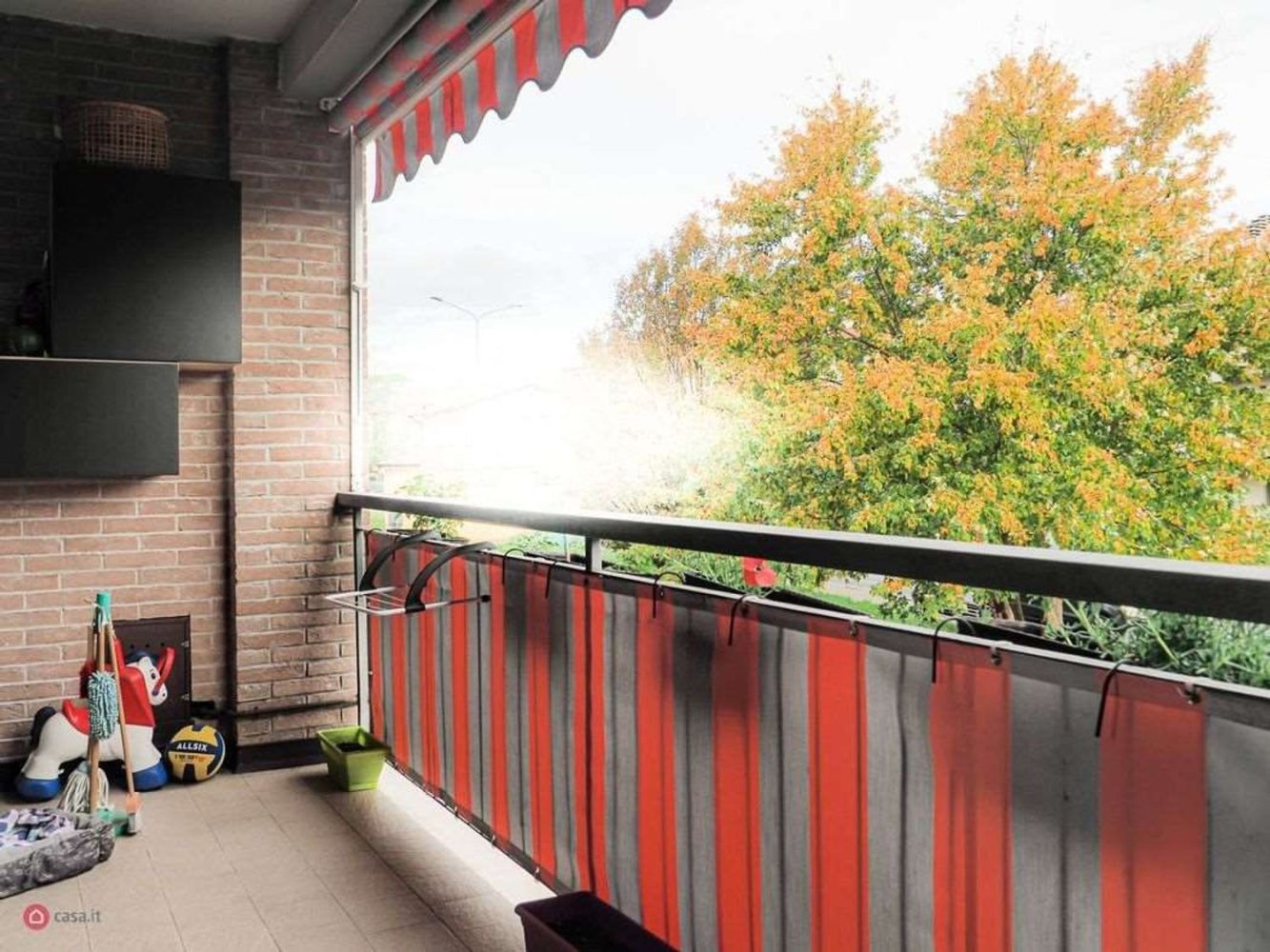 5 rooms Apartment in Sarzana, Italy No. 161607