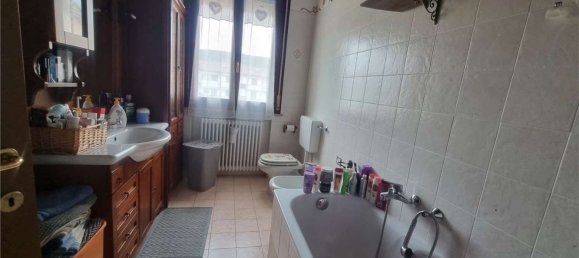 5 rooms Apartment in Sarzana, Italy No. 161607 17