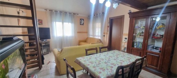 5 rooms Apartment in Sarzana, Italy No. 161607 5