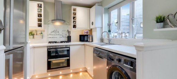 3 bedrooms House in Exmouth, United Kingdom No. 13647 4