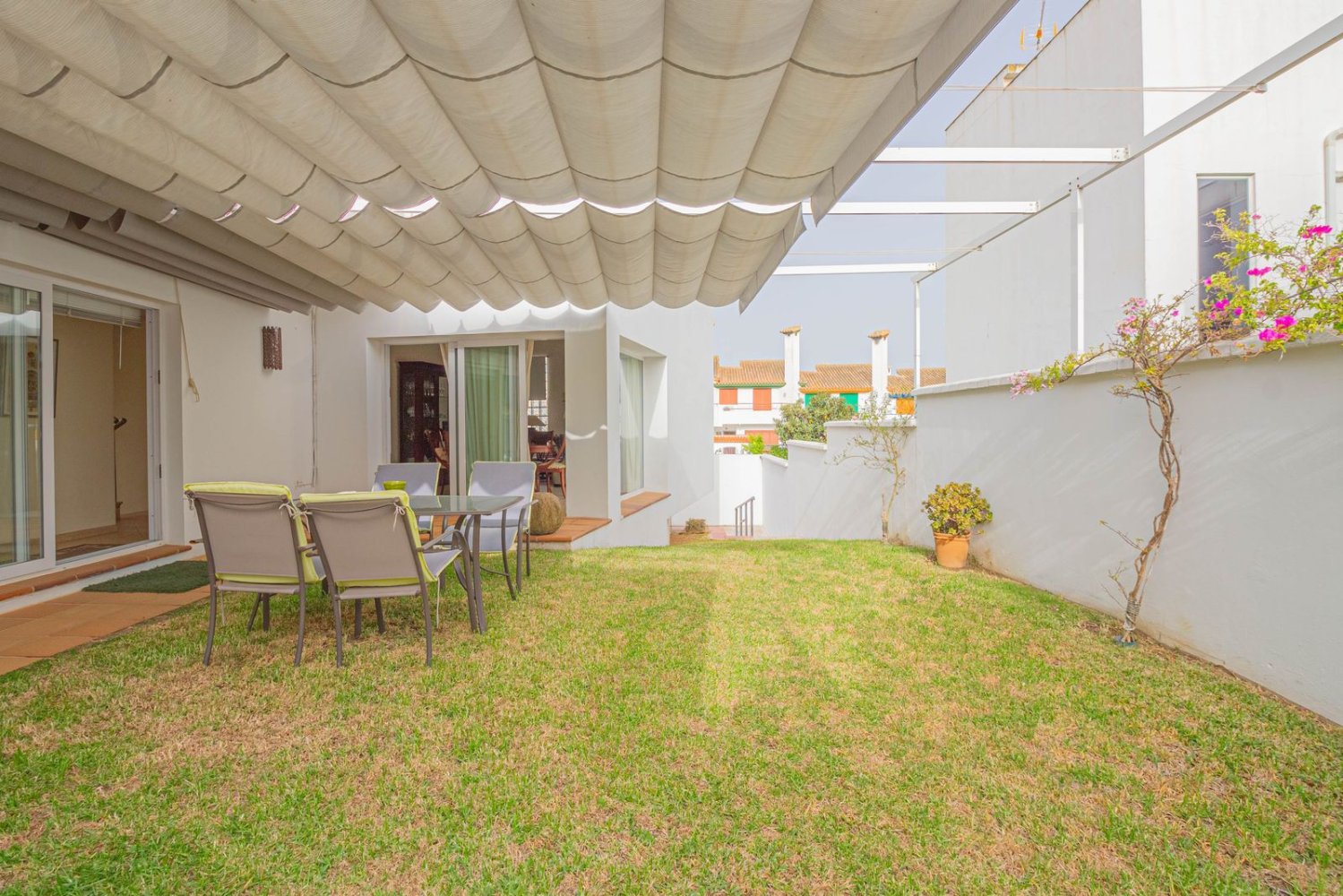 3 bedrooms House in La Linea de la Concepcion, Spain No. 203655