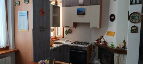 Квартира с 3 комнатами в Озимо, Италия № 284345 3