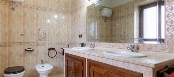 Вилла с 7 комнатами в Сан Чезарео, Италия № 129384 36