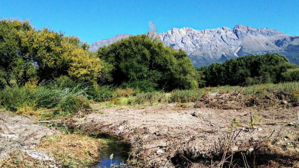  قطعة أرض في Chubut, Argentina رقم 41897