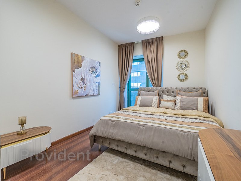 Apartamento T1 em Dubai Sports City, UAE N.º 4554