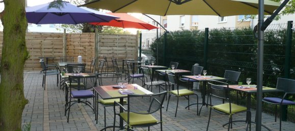 674m² Commercial property in Bouzonville, France No. 69950 15