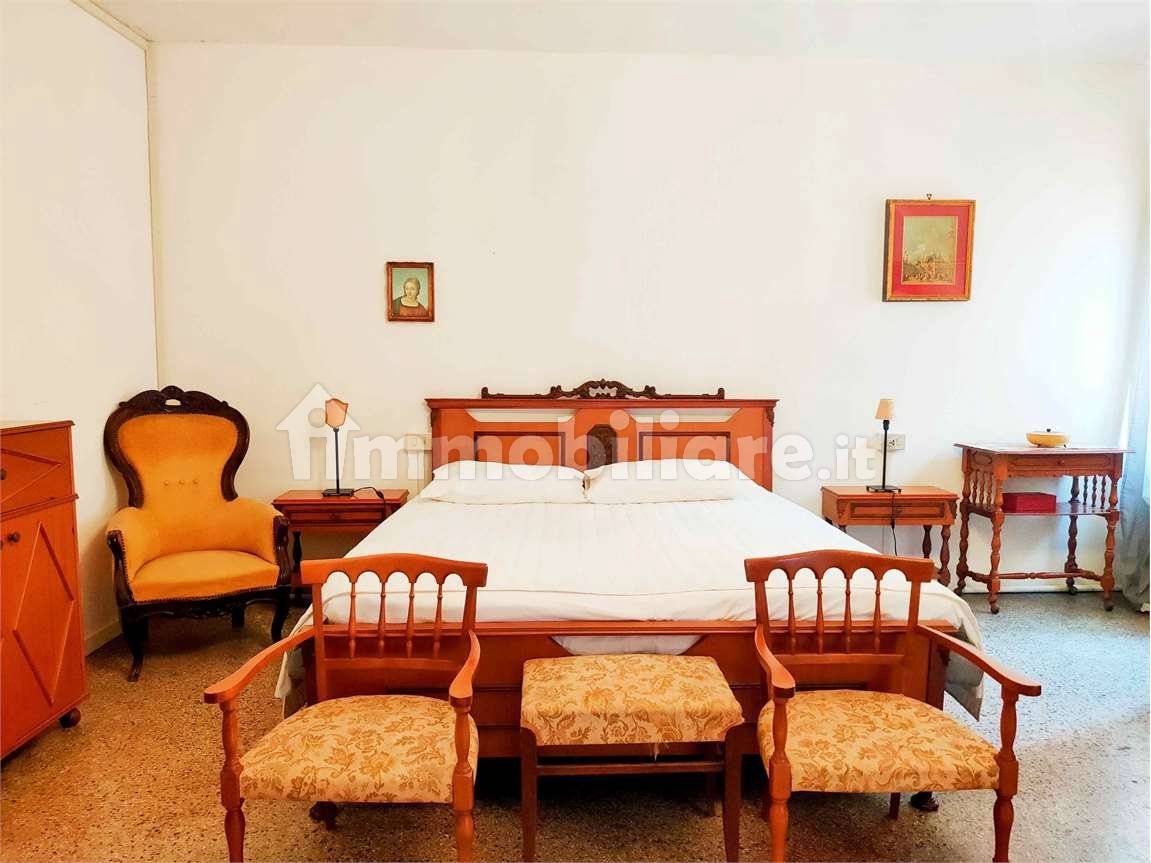 4 bedrooms Apartment in Venice, Italy No. 61550