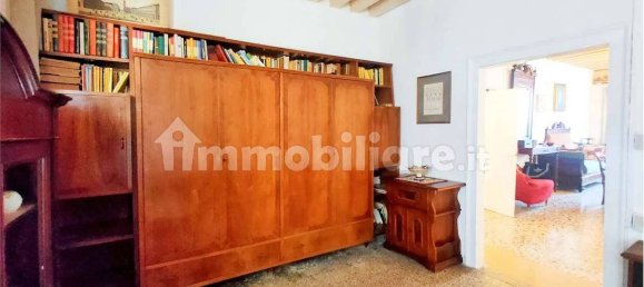 4 bedrooms Apartment in Venice, Italy No. 61550 9