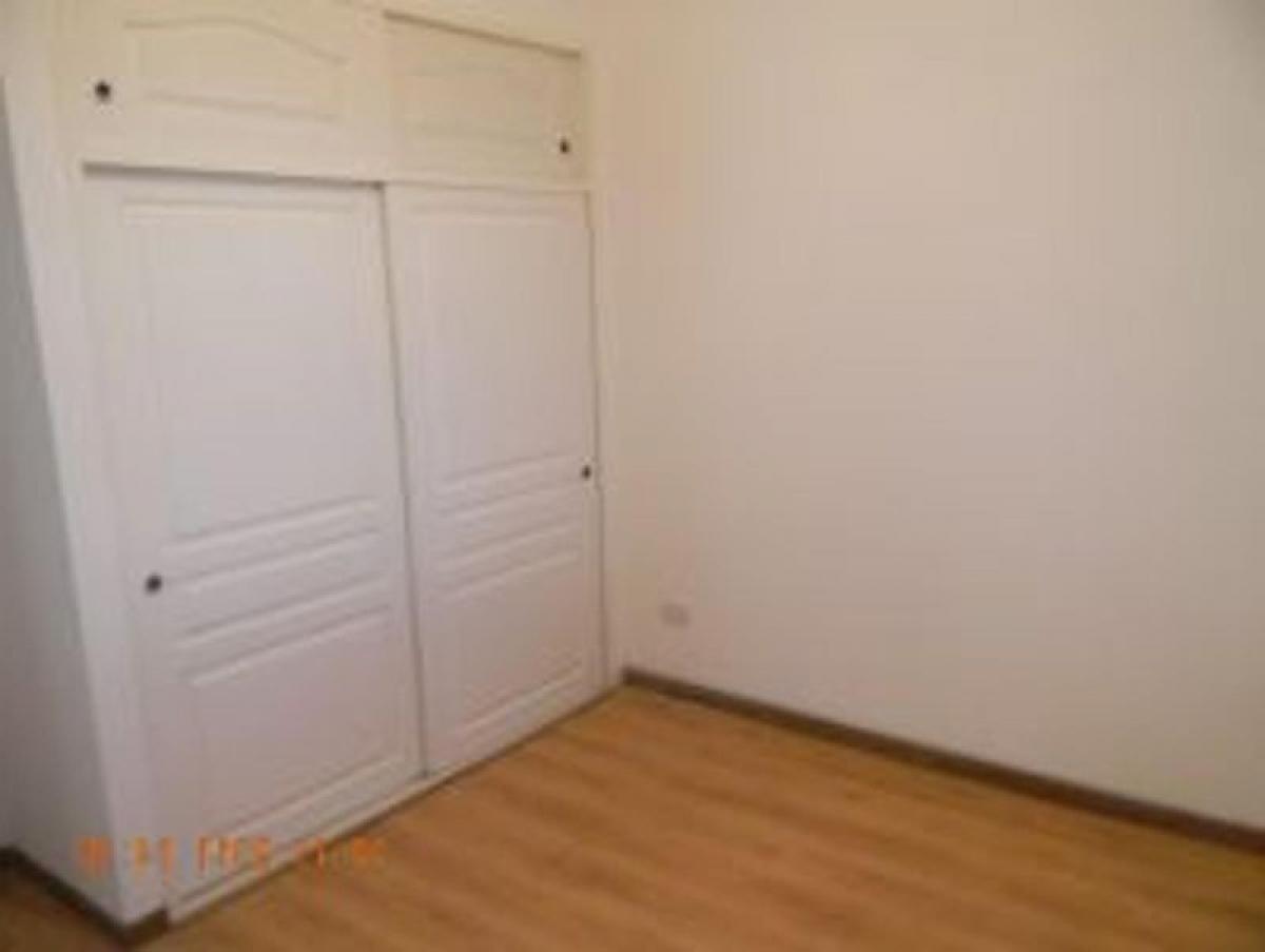 Studio in Lomas de Zamora, Argentina No. 101210