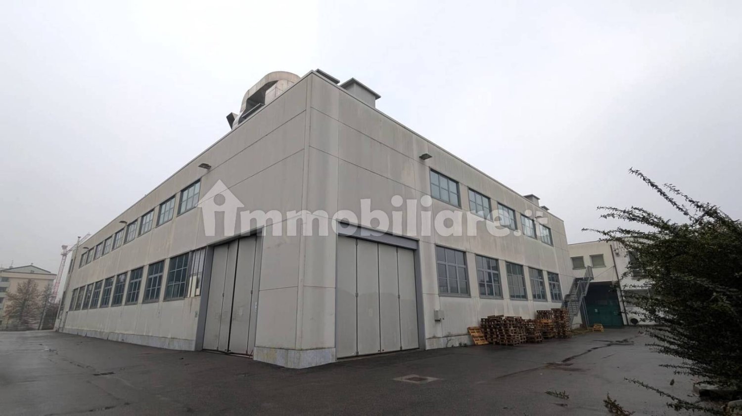 5-Zimmer Lagerhaus in Cinisello Balsamo, Italy, Nr. 10769