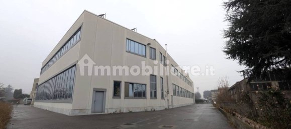 5-Zimmer Lagerhaus in Cinisello Balsamo, Italy, Nr. 10769 10