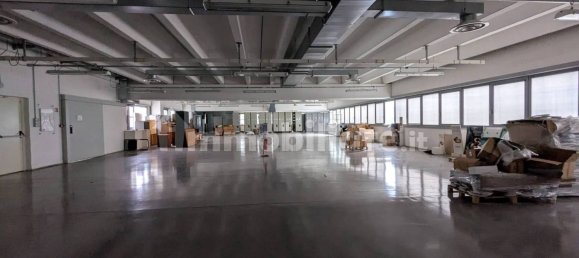 5-Zimmer Lagerhaus in Cinisello Balsamo, Italy, Nr. 10769 19