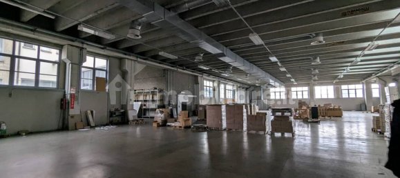 5-Zimmer Lagerhaus in Cinisello Balsamo, Italy, Nr. 10769 13