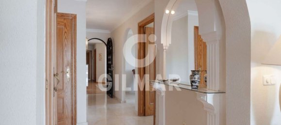 Квартира с 4 спальнями в Эстепона, Испания № 189633 12