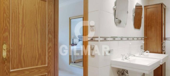 Квартира с 4 спальнями в Эстепона, Испания № 189633 33