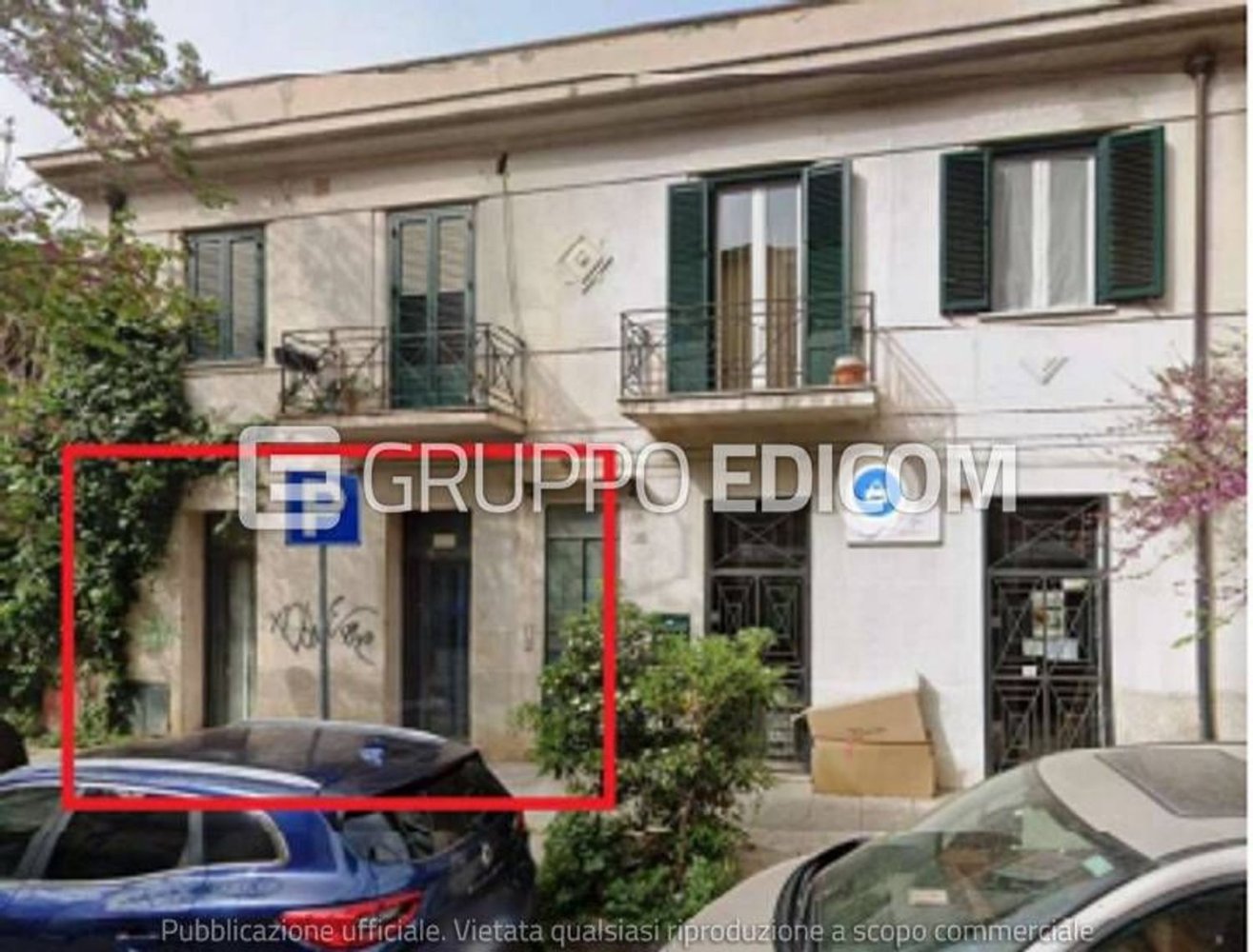 Propiedad comercial en Palermo, Italy 300 m² No. 300789