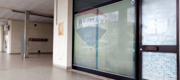 Коммерческая недвижимость 94м² в Монтеварки, Италия № 145420 3