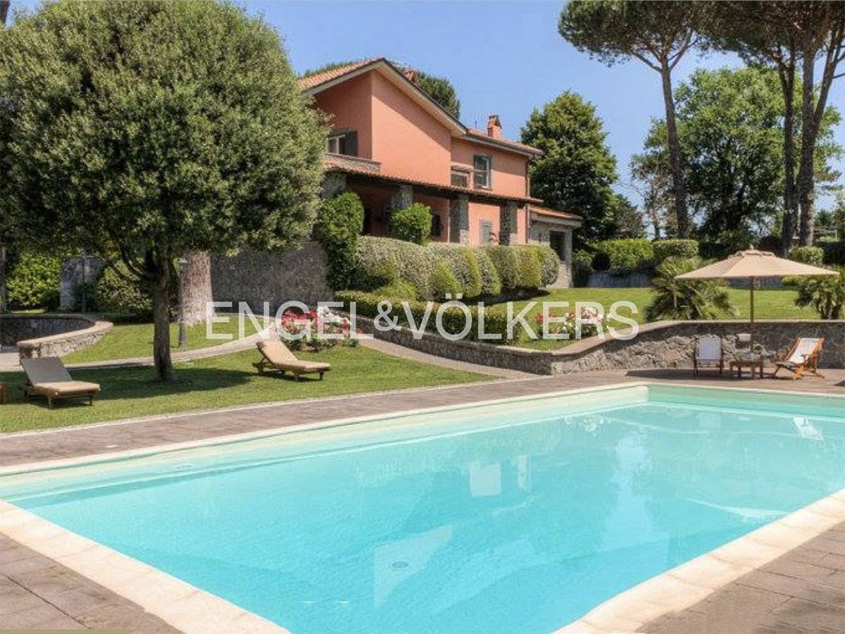 4 bedrooms Villa in Zagarolo, Italy No. 125917