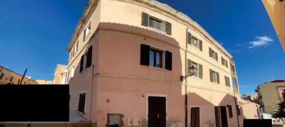 Квартира с 3 комнатами в Ла Маддалена, Италия № 197304 9