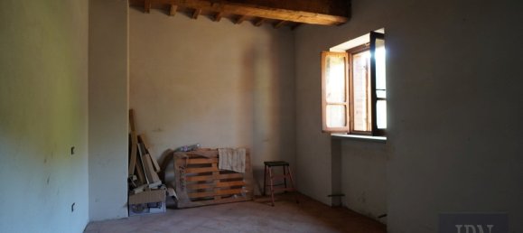  Castillos de 6 dormitorios en Cortona, Italy No. 323234 39