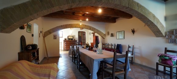  Castillos de 6 dormitorios en Cortona, Italy No. 323234 20