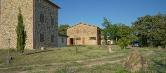 Castillos de 6 dormitorios en Cortona, Italy No. 323234 17